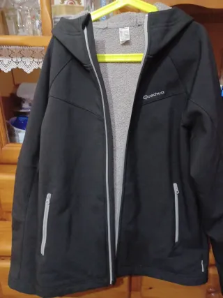 TXOLLO 15 € Chaqueta Quechua Talla 14 Negra