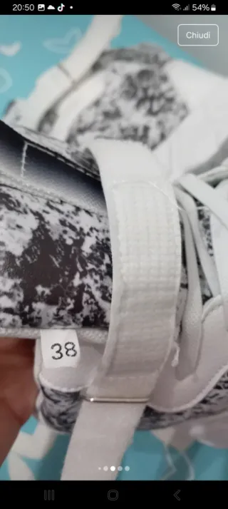 Stivaletti alla caviglia grigio e bianchi