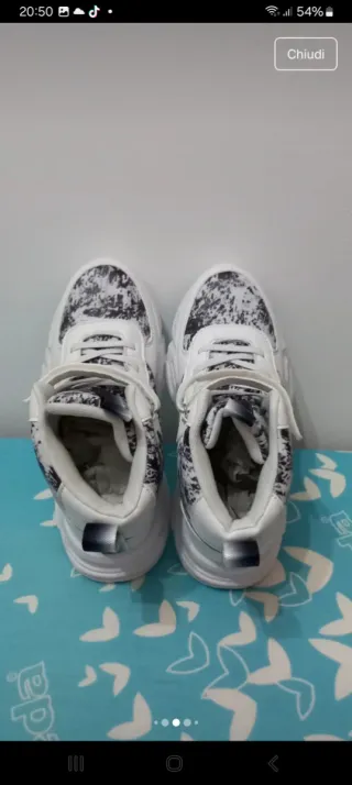 Stivaletti alla caviglia grigio e bianchi