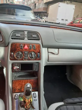 Mercedes-Benz  CLK 2000