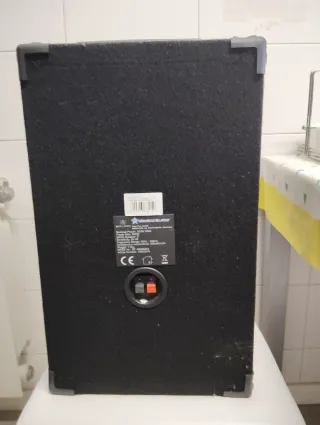 Altavoces Malone Negros