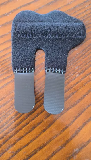 Férula para dedo ajustable