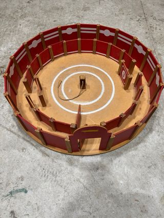 Plaza de Toros y Camión Juguete