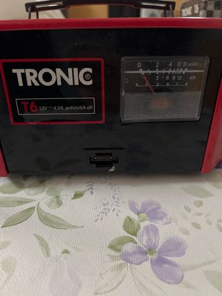 Cargador Baterías Tronic T6 6A Coche