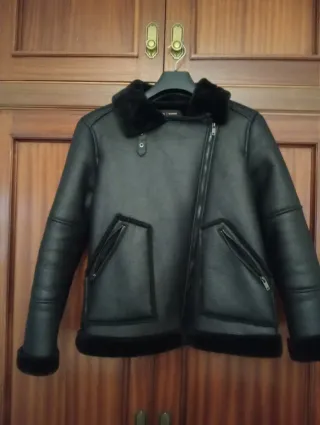 Botas grises con forro blanco