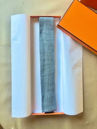 Corbata Hermès 100% lana NUEVA