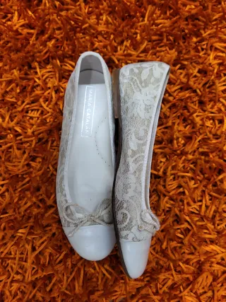 Manoletinas Comunión Beige y Blancas