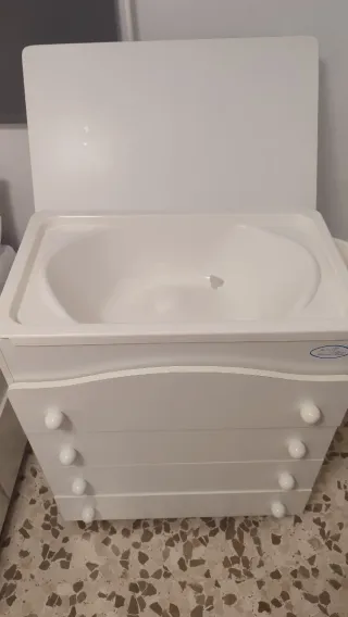 Cómoda infantil blanca 4 cajones