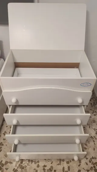 Cómoda infantil blanca 4 cajones