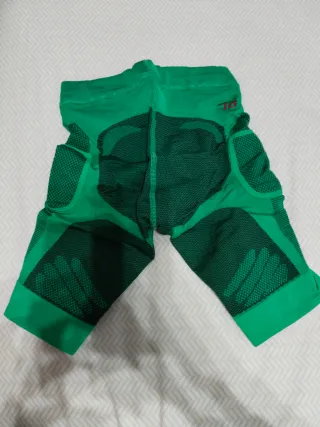 Malla corta Hoko Kamikaze compresión alta