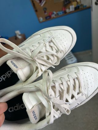Deportivas Adidas Blancas y Azules