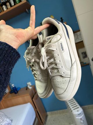 Deportivas Adidas Blancas y Azules