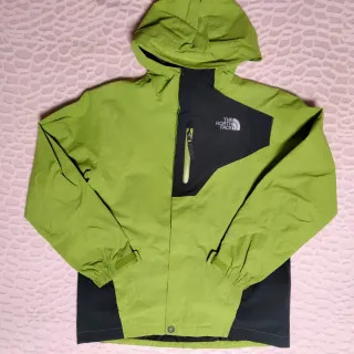 Abrigo niño. Talla 10-12 años.