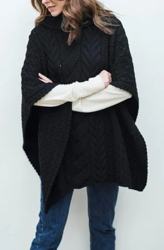 H&M - Poncho Gris de Punto