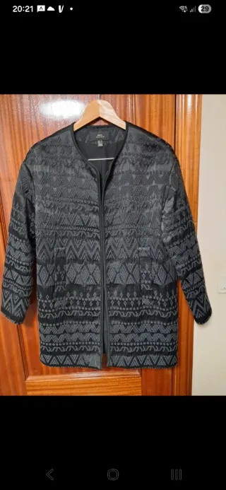 Chaqueta bordada oversize