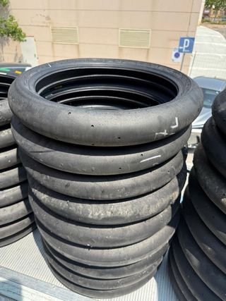 2 Juegos Neumáticos Pirelli Moto3 Slick