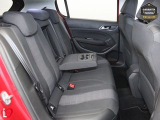 Peugeot 308 5p Allure Pack BlueHDI 130 S&S