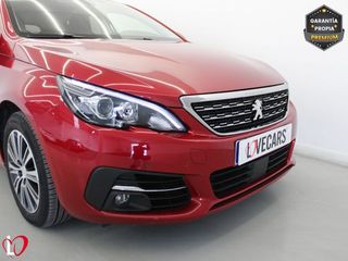 Peugeot 308 5p Allure Pack BlueHDI 130 S&S