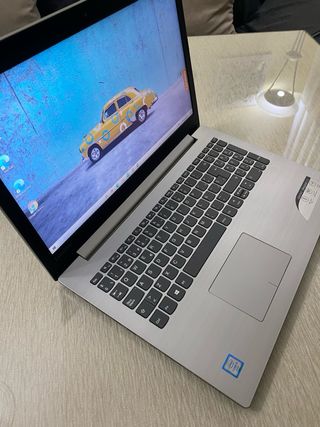 Portátil Lenovo Plata Seminuevo 15 pulgadas