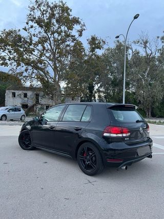 Volkswagen Golf 6 GTI 2010