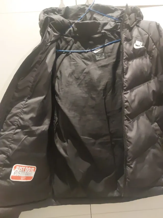 Abrigo Nike Junior Talla M 137/147 cm