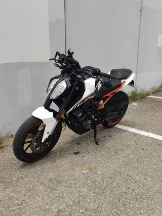 KTM DUKE 125 + Extras