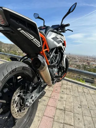 KTM DUKE 125 + Extras
