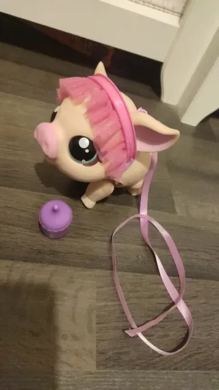 Cerdito interactivo con accesorios