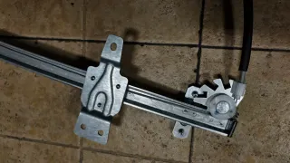 ELEVALUNAS COPILOTO NISSAN TERRANO 2