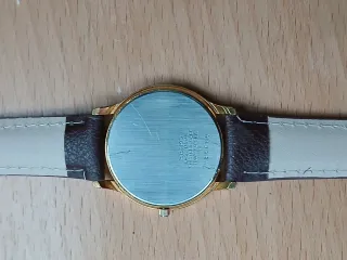 Reloj Seiko Cuarzo Dorado Correa Marrón