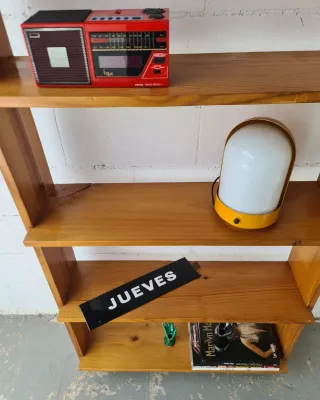 Estantería Pino Melis. Vintage 70s.