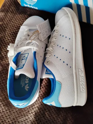Zapatillas Adidas Stan Smith Blancas y Azules