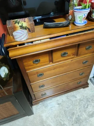 Cómoda, 2 mesitas de noche madera 2 cabeceros forj