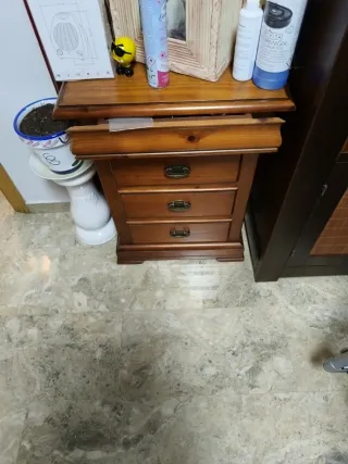 Cómoda, 2 mesitas de noche madera 2 cabeceros forj