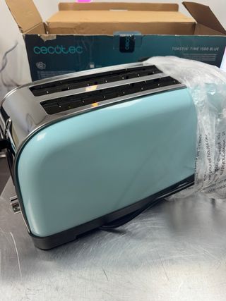 Tostadora Cecotec Toastin' Time Azul abollada