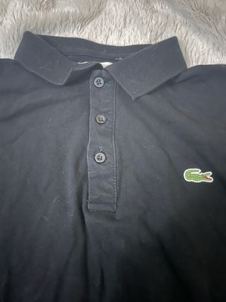 Polo Lacoste oversize logo bordado talla L negro