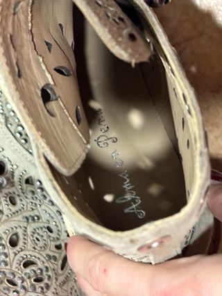 Botín Alma en Pena tachas cristal serraje beige 37