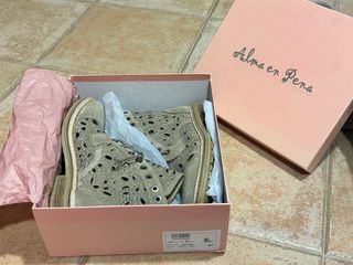 Botín Alma en Pena tachas cristal serraje beige 37