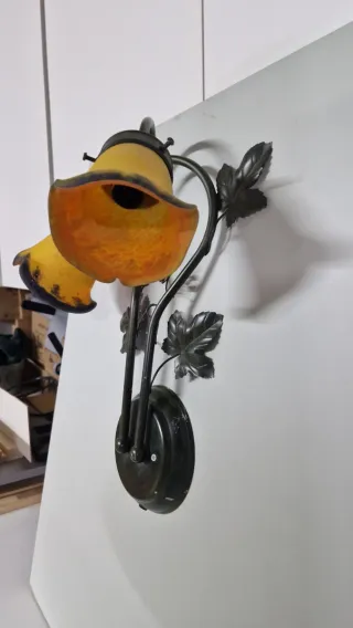 Aplique de pared hierro forjado 2 tulipas