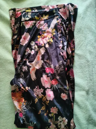 STRADIVARIUS - Pantalón ancho estampado floral