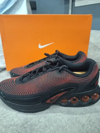 Nike Air Max DN Negro/Rojo
