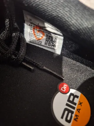 Nike Air Max DN Negro/Rojo