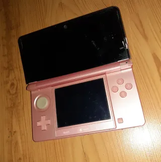 Nintendo 3DS Rosa + 6 Juegos + Funda + Cargador
