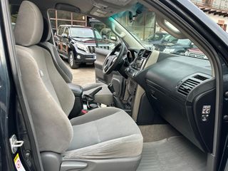 TOYOTA Land Cruiser 3.0 D4D VX