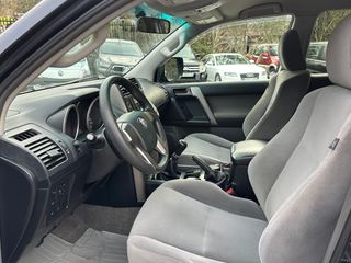 TOYOTA Land Cruiser 3.0 D4D VX
