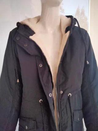 Parka mujer negra capucha borreguito