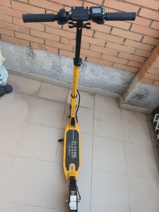 Patinete Eléctrico Olsson Amarillo