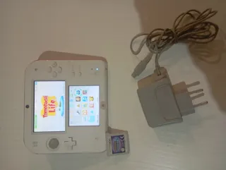Nintendo 2DS + Pokémon Moon