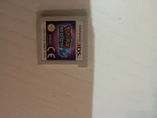 Nintendo 2DS + Pokémon Moon