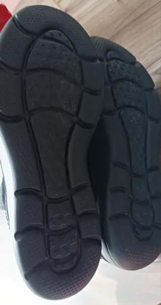 Botas Skechers Mujer Negras con Brillantes